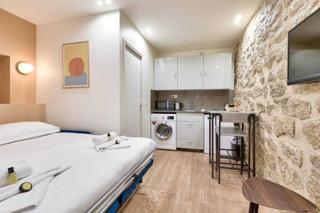 Apartament Studio Confortable Au Coeur De Paryż Zewnętrze zdjęcie
